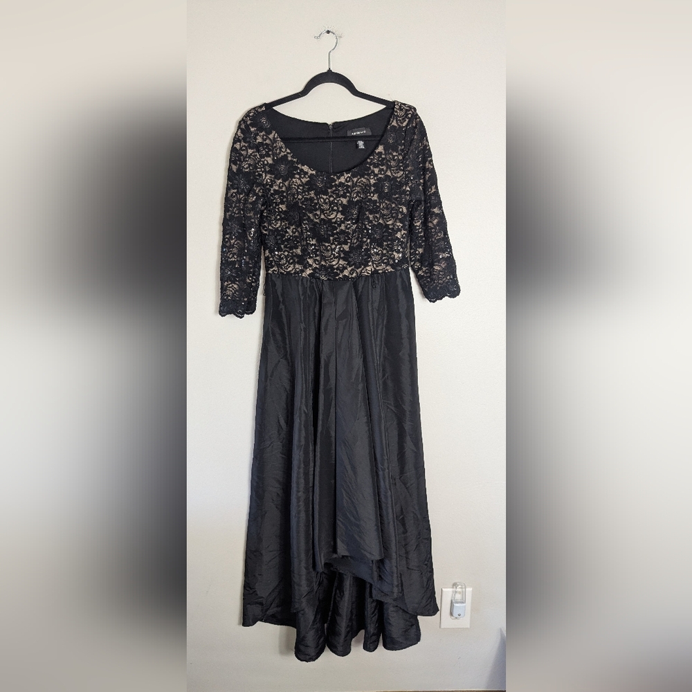 10 R&M Richards Black Sequin Lace Full Length Gown